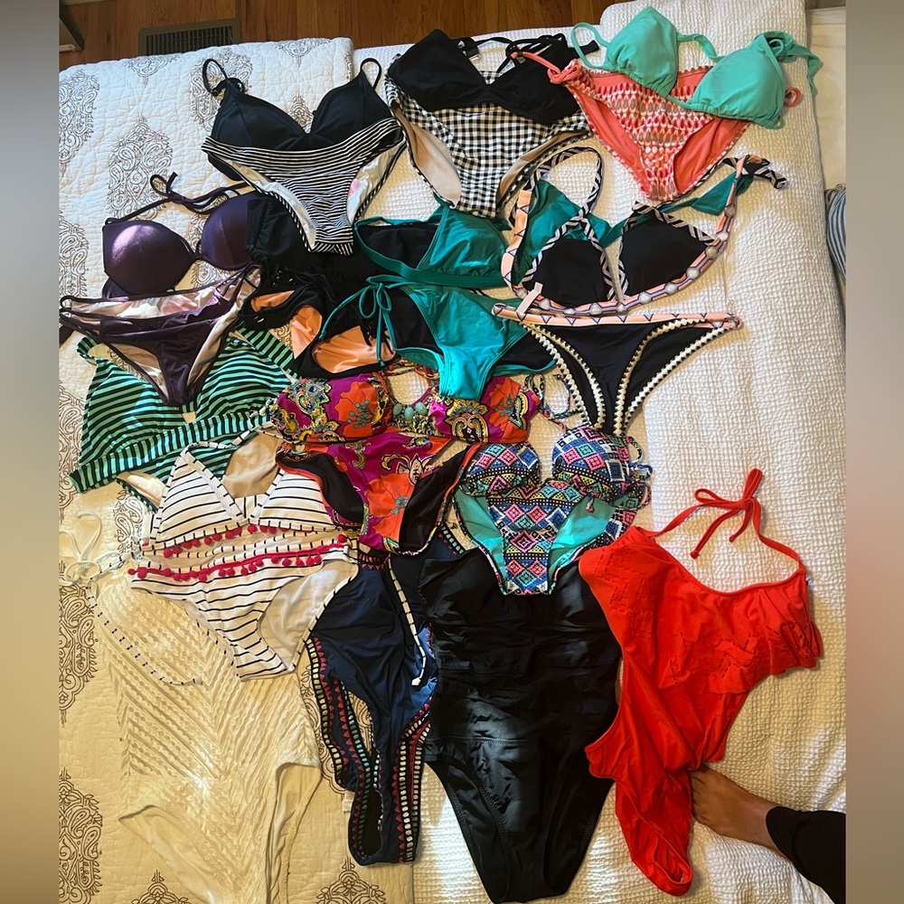 SOLD ❌❗️Women’s lot of swimsuits